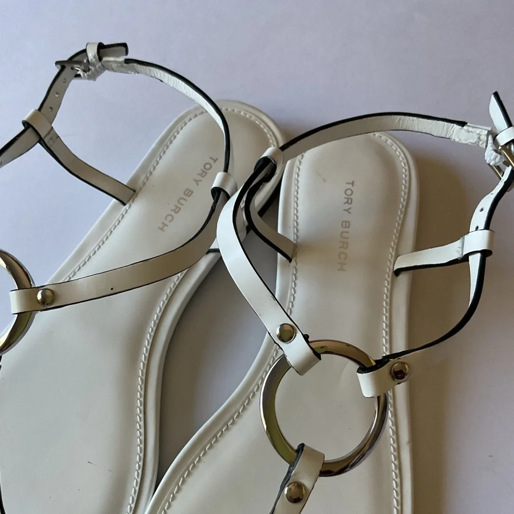 TORY BURCH LEATHER RING THONG WHITE SIZE 7 NWT NO BOX